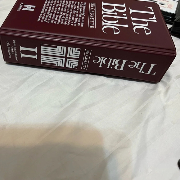 The Bible On Cassette New International Version Old Testament - Picture 8 of 16